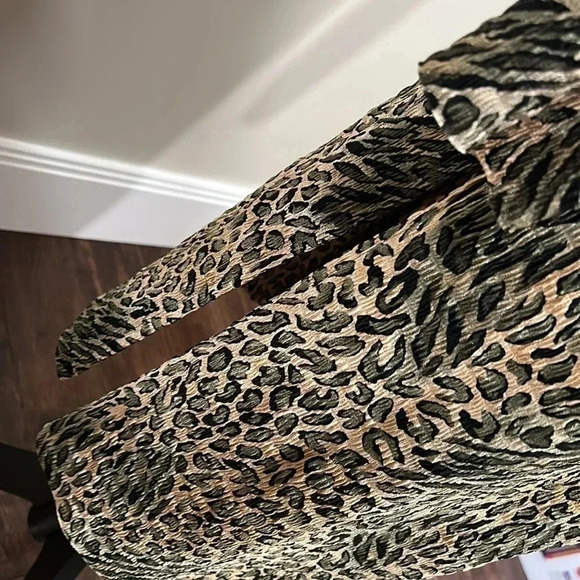 Pleat Pleat by Rafael - Picture 4 of 7